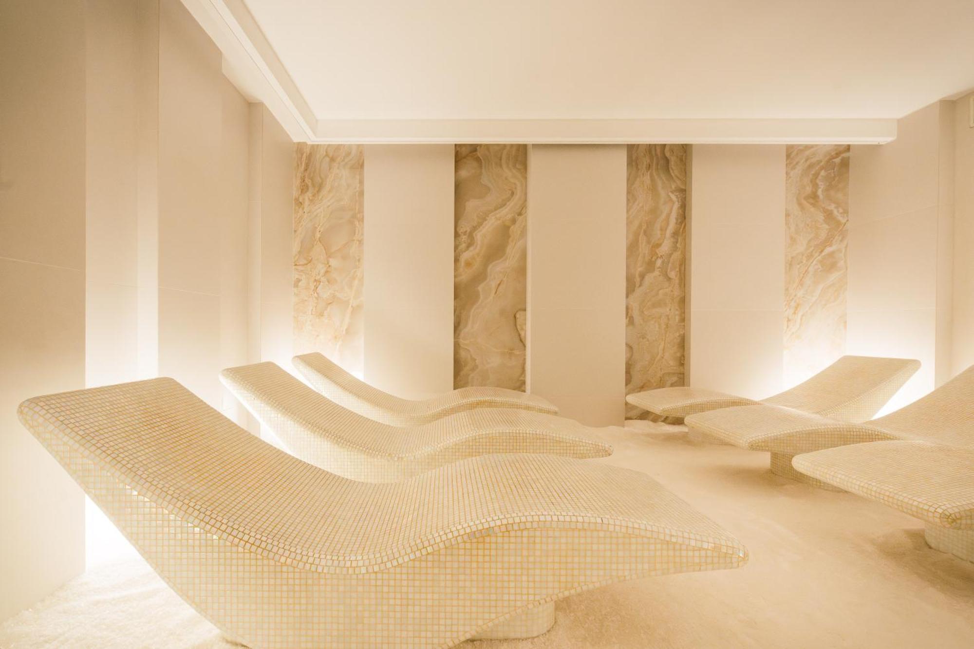 Hotel Regina Elena 57 & Oro Bianco Spa Ріміні Екстер'єр фото